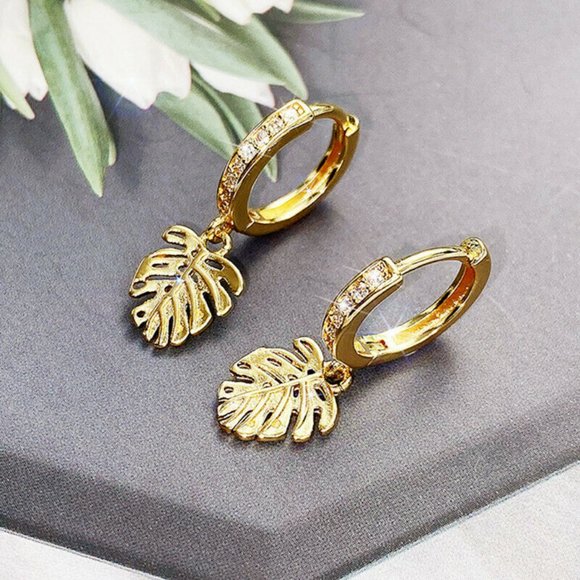 18K Yellow Gold Plated Diamond Zircon Carved Leaf Dangle Earrings Party Gift - Picture 2 of 5